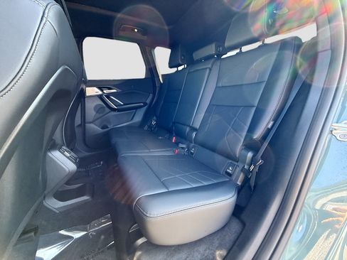 Used 2025 BMW X1 xDrive28i w/ Technology Package image 22