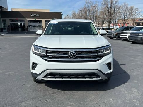 Used 2023 Volkswagen Atlas SE image 3