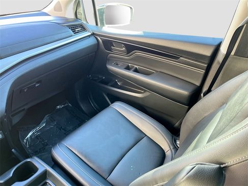 Used 2024 Honda Odyssey EX-L image 22