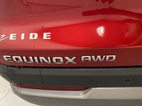 New 2026 Chevrolet Equinox LT w/ Convenience Package II AWD/4WD image 32