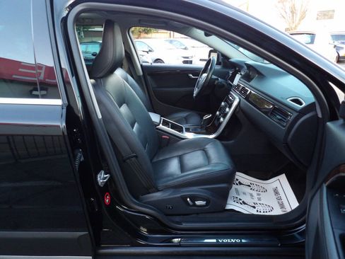 Used 2015 Volvo XC70 T6 Platinum w/ Protection Package image 6