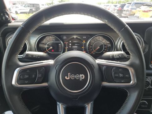 Used 2023 Jeep Gladiator Overland AWD/4WD image 23