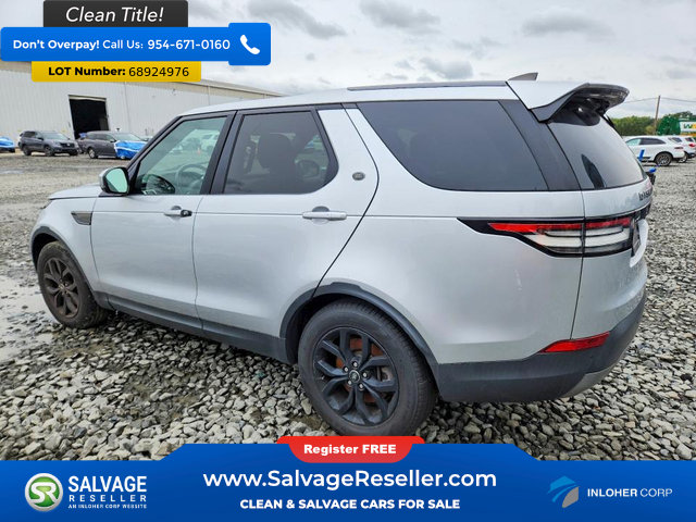 Used 2017 Land Rover Discovery SE AWD/4WD image 3