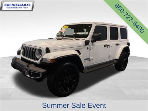 Certified 2025 Jeep Wrangler Unlimited Sahara AWD/4WD image 4