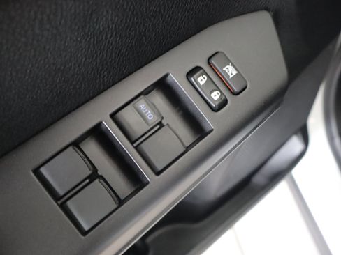 Used 2018 Toyota RAV4 LE w/ All Weather Liner Package AWD/4WD image 11