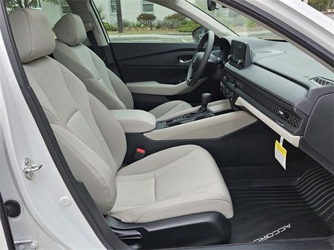 Certified 2025 Honda Accord SE image 15