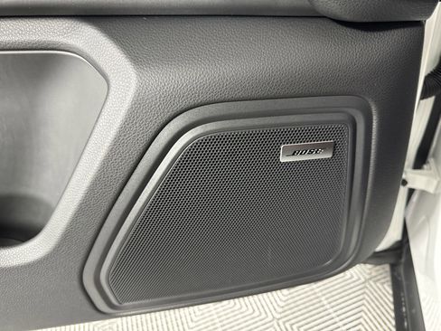 Certified 2025 Porsche Macan S image 23