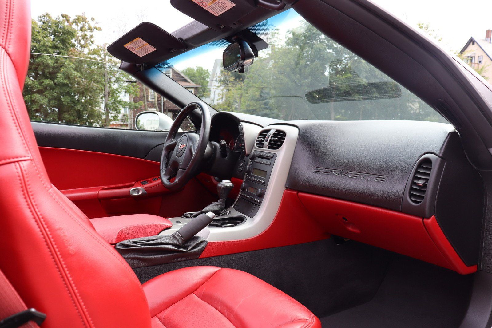 Used 2005 Chevrolet Corvette Coupe w/ Performance Handling Package RWD image 15