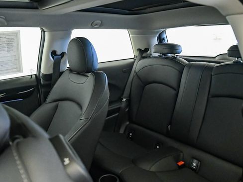 Certified 2024 MINI Cooper SE FWD image 19