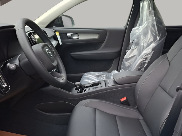 New 2026 Volvo XC40 B5 Core w/ Protection Package Premier AWD/4WD image 5