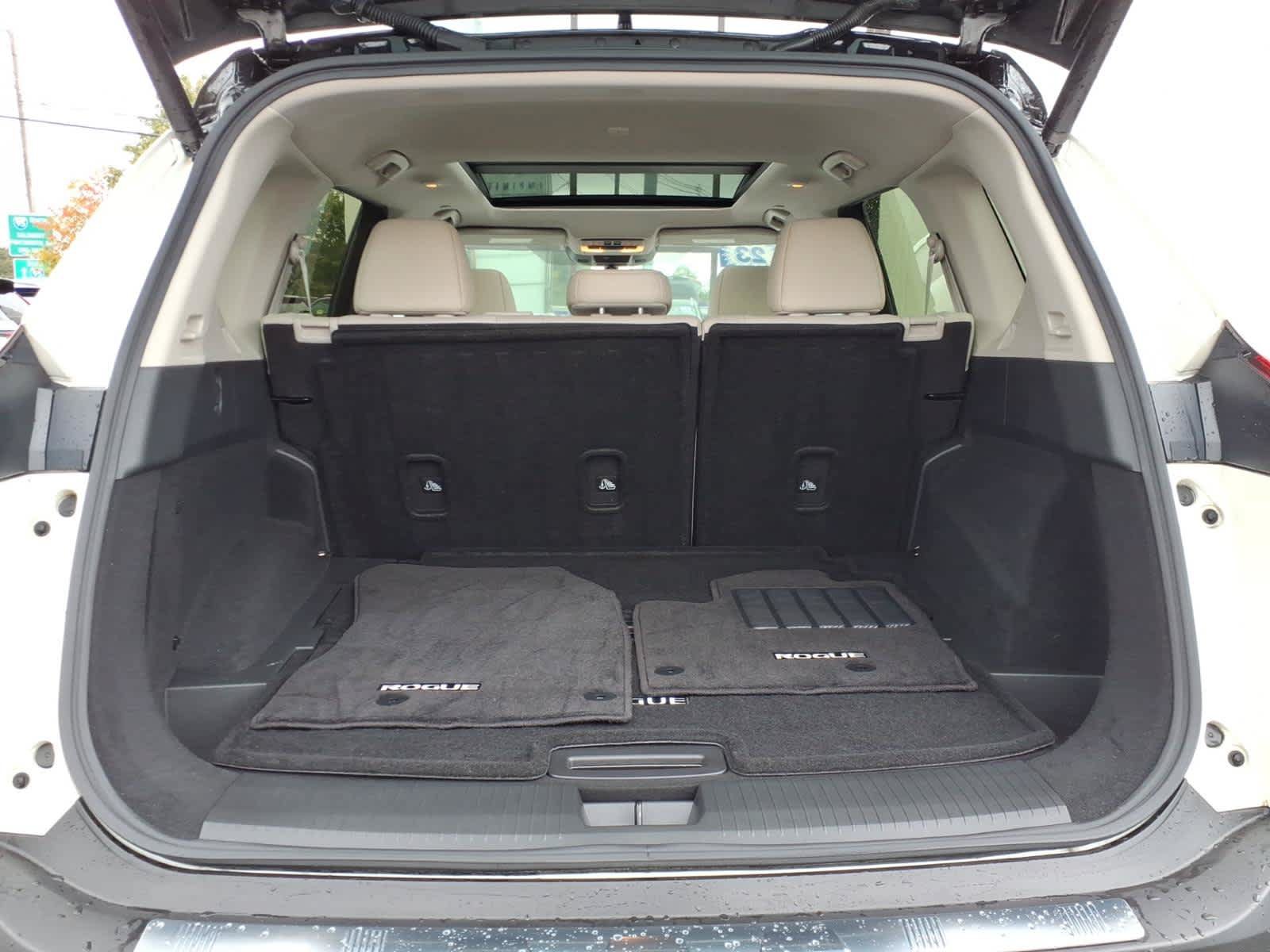 Used 2023 Nissan Rogue SL AWD/4WD image 16