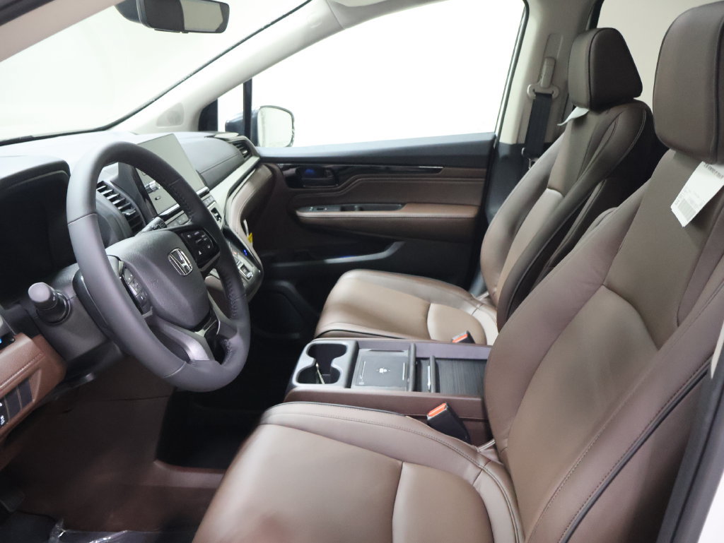 New 2027 Honda Odyssey Touring image 7