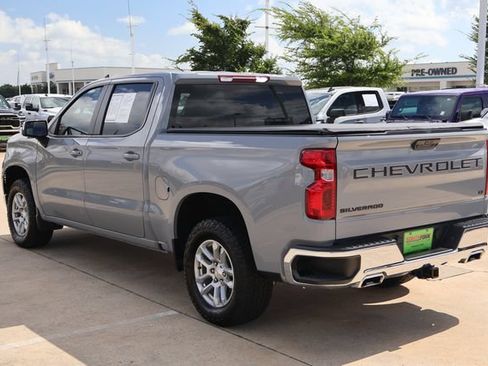 Used 2024 Chevrolet Silverado 1500 LT AWD/4WD image 4