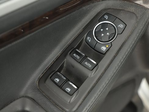 Used 2015 Ford Explorer Limited image 7