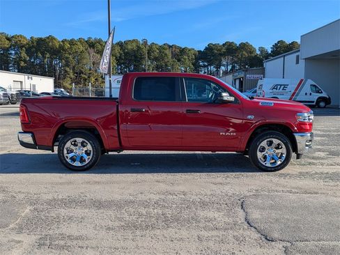 New 2026 RAM 1500 4x4 Crew Cab image 2