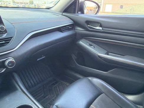 Used 2021 Nissan Altima 2.5 SR FWD image 25
