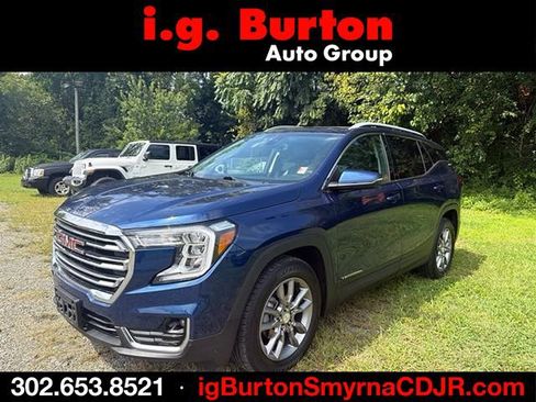 Used 2022 GMC Terrain SLT AWD/4WD image 1