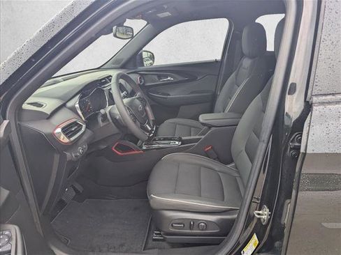 Used 2023 Chevrolet TrailBlazer RS w/ Sun and Liftgate Package FWD image 15