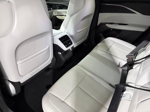 New 2026 Cadillac Lyriq Sport AWD/4WD image 40