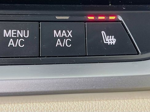 Used 2021 BMW 330i xDrive 330i xDrive w/ Convenience Package image 21