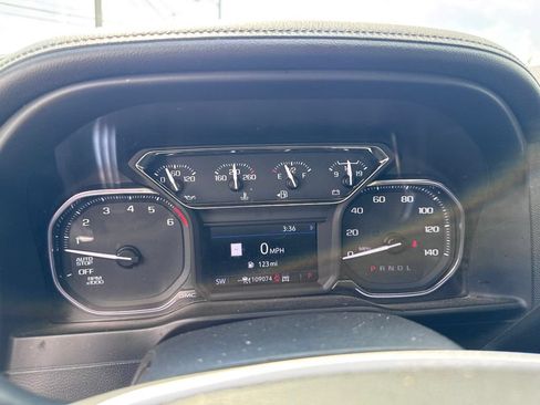 Used 2020 GMC Sierra 1500 SLT w/ SLT Premium Plus Package AWD/4WD image 16