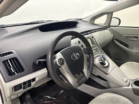 Used 2014 Toyota Prius Three FWD image 16