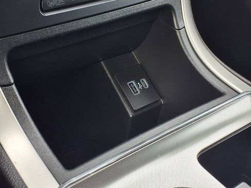 Certified 2022 Ford Edge SEL w/ Convenience Package image 13