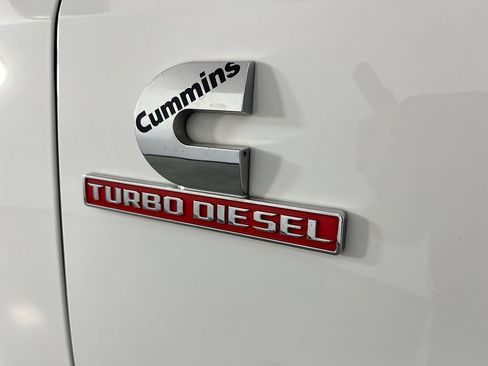 Used 2022 RAM 2500 Laramie w/ Safety Group B AWD/4WD image 39
