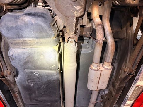 Used 2004 Chevrolet Avalanche 2WD image 49