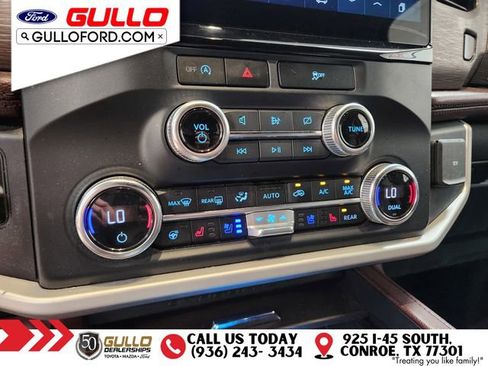 Used 2023 Ford Expedition Max Limited image 29
