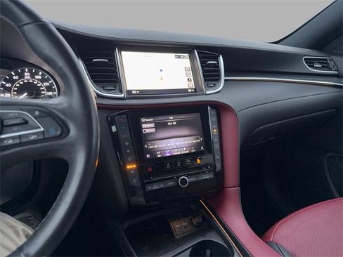 Used 2023 INFINITI QX50 Sport image 16