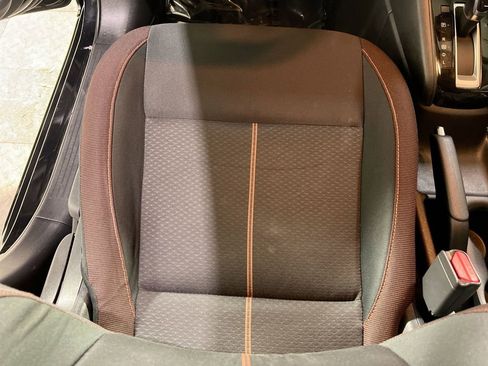 Used 2020 Nissan Versa SR image 21