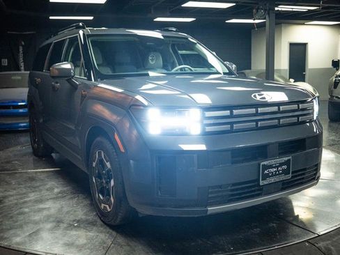 Used 2025 Hyundai Santa Fe SEL AWD/4WD image 5