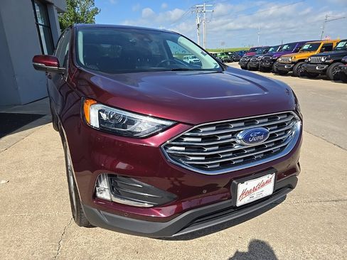 Used 2024 Ford Edge Titanium AWD/4WD image 16
