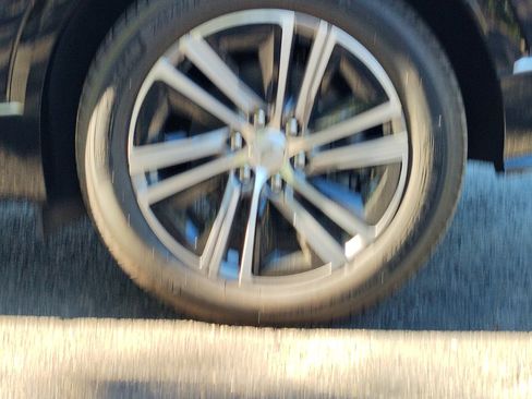 New 2026 Cadillac Lyriq Premium Luxury image 30