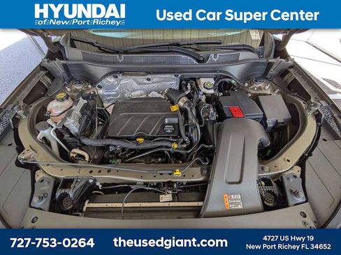 Used 2024 Chevrolet Trax LT w/ LT Convenience Package image 14