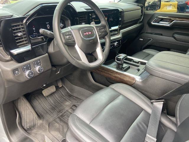 Used 2024 GMC Sierra 1500 Elevation w/ Elevation Premium Package AWD/4WD image 6