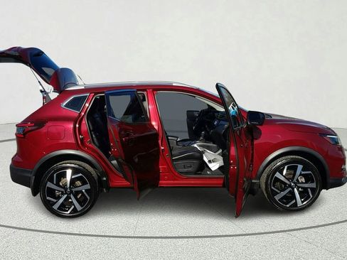 Used 2020 Nissan Rogue Sport SL w/ Premium Package image 14