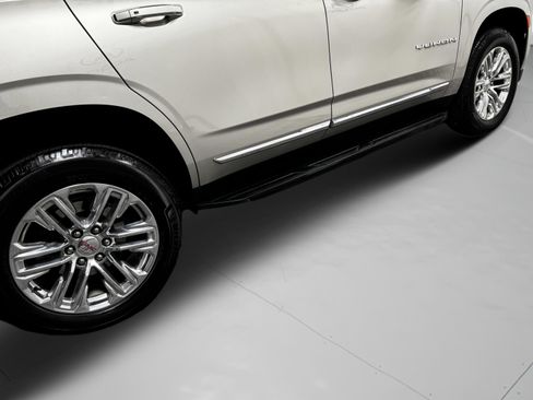 Used 2023 GMC Yukon SLT image 45