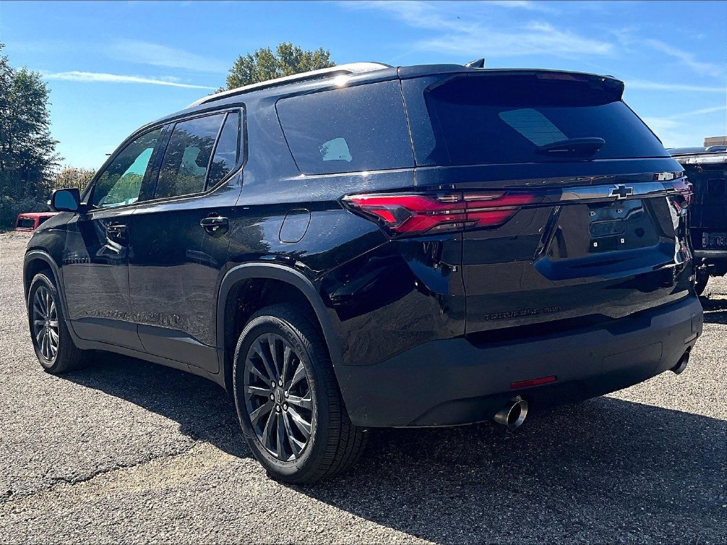 Used 2022 Chevrolet Traverse RS AWD/4WD image 3