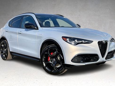 New 2025 Alfa Romeo Stelvio Sprint w/ Veloce Package image 2
