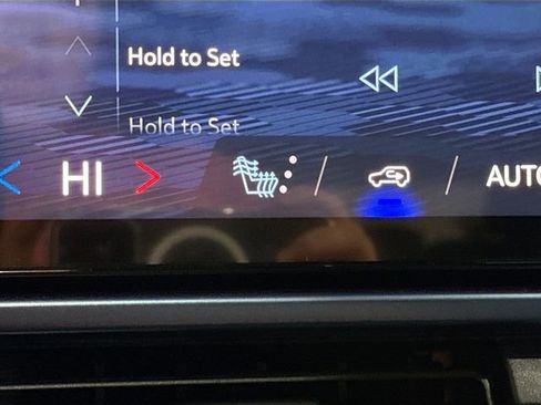 New 2026 Chevrolet Equinox EV LT image 21