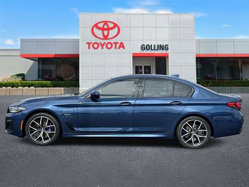 Used 2023 BMW 530e xDrive w/ Executive Package AWD/4WD image 2