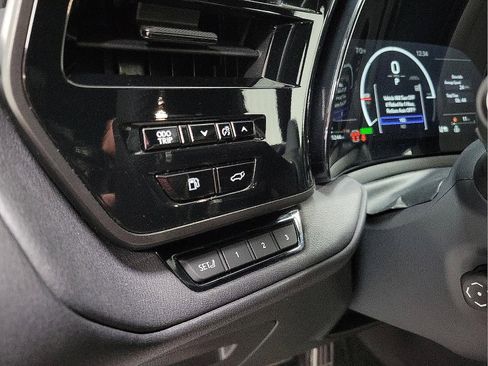 Used 2025 Lexus TX 500h AWD w/ Technology Package image 13