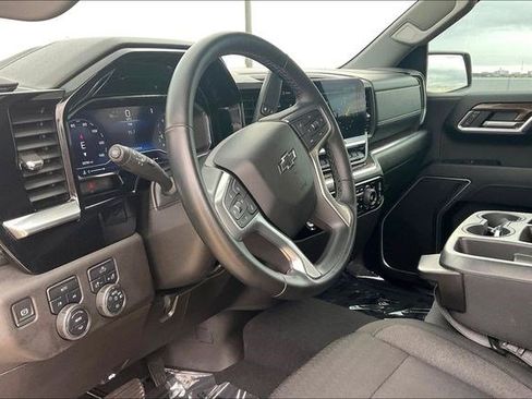 Used 2023 Chevrolet Silverado 1500 RST image 16