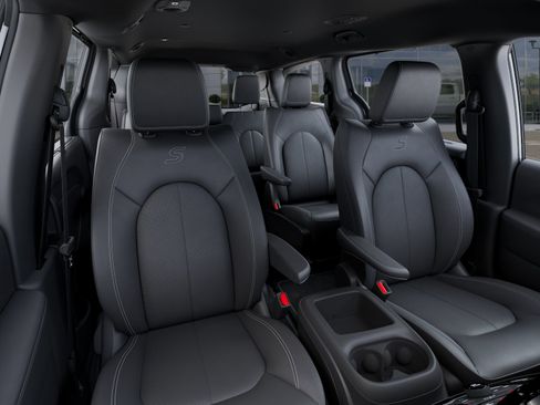 New 2026 Chrysler Pacifica Select FWD image 16