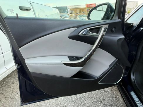 Used 2015 Buick Verano FWD image 16