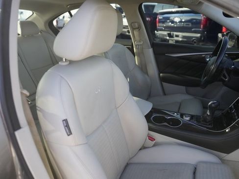 Used 2014 INFINITI Q50 Sport w/ Deluxe Touring Package image 20