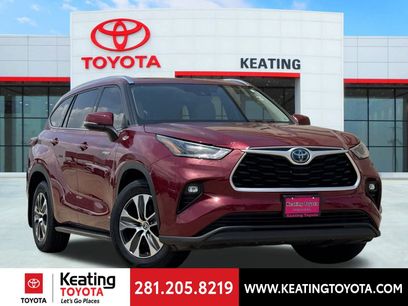 Used 2021 Toyota Highlander XLE