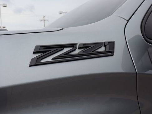 Used 2024 Chevrolet Silverado 1500 Custom Trail Boss w/ LPO, Dark Essentials Package image 9